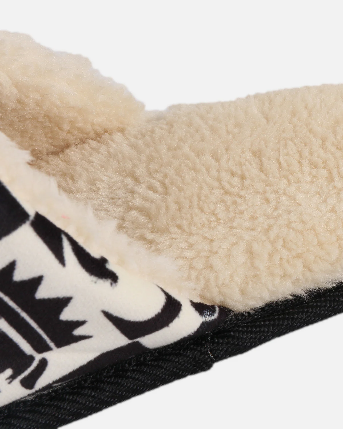 The King Sherpa House Slippers (Black/White) - Image 3